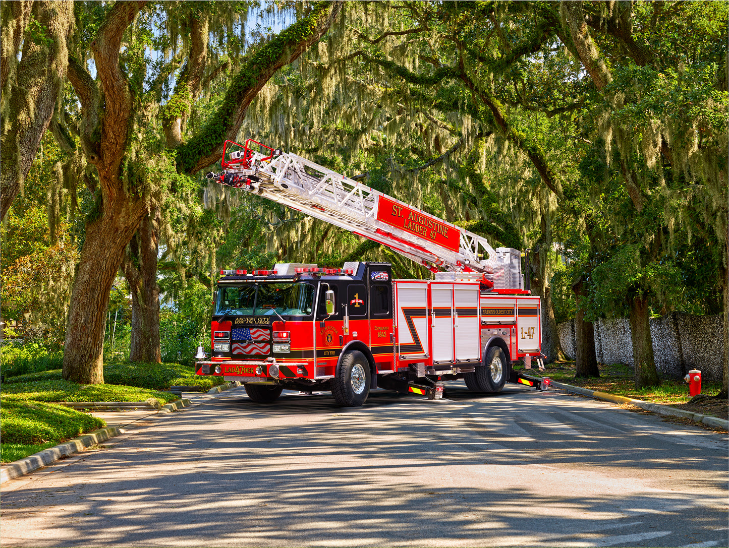 E-ONE Fire Truck Magnet